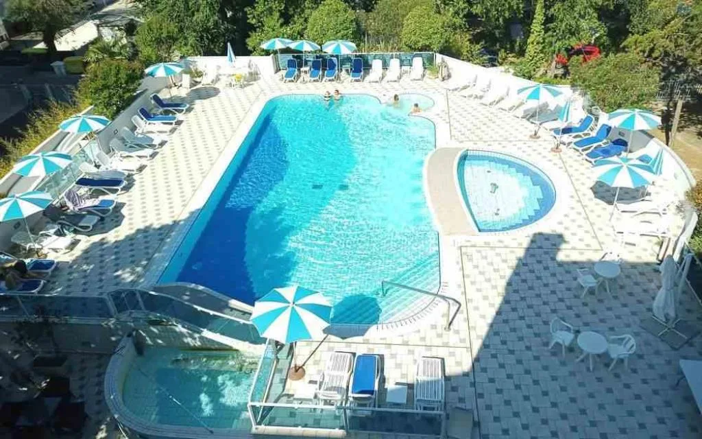 Piscina