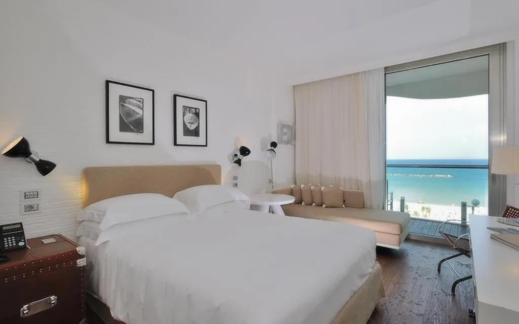 Camera Deluxe Fronte Mare