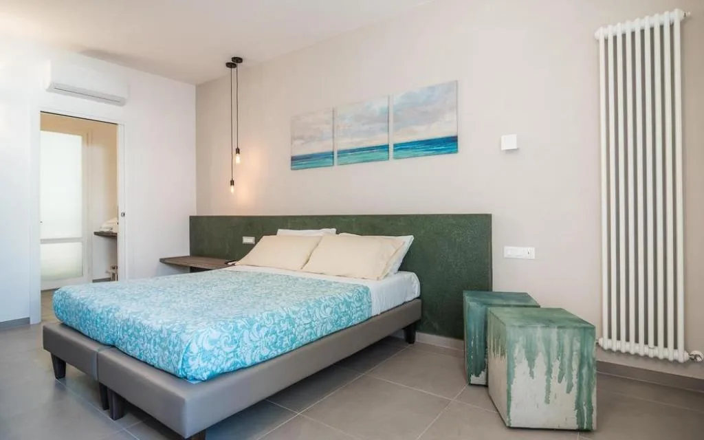 Camera Hotel